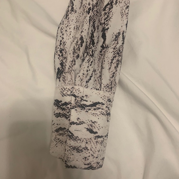 Pink, black and white blouse - Picture 2 of 6